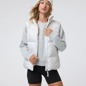 Vuori Hillside Down Puffer Vest - White - XS